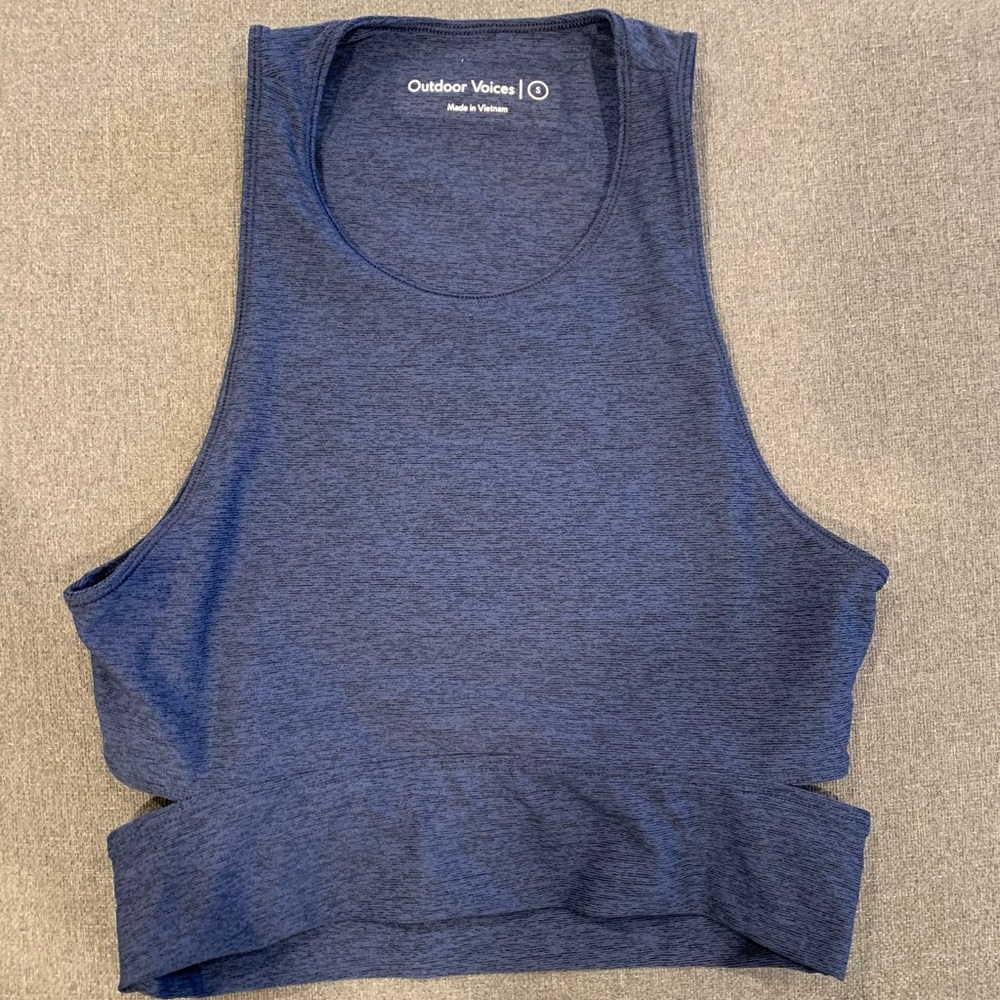 outdoor voices slashback crop top